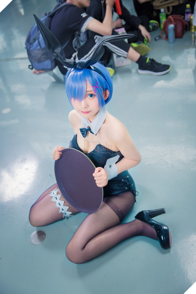 Tuyệt vời cosplay nàng hầu xem "xinh đến ngất ngây" trong Re:Zero