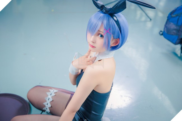Tuyệt vời cosplay nàng hầu xem "xinh đến ngất ngây" trong Re:Zero