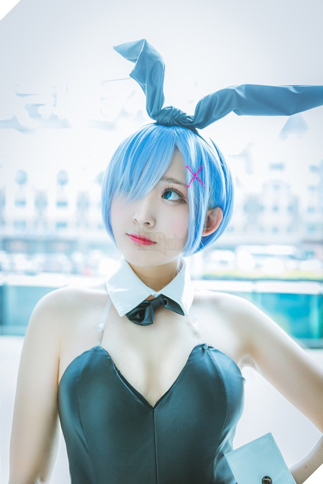 Tuyệt vời cosplay nàng hầu xem "xinh đến ngất ngây" trong Re:Zero