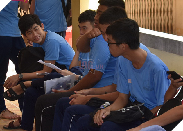 Thí sinh thoải mái bước vào thi toán THPT quốc gia 2018 - Ảnh 3.