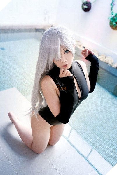 Thẩn thờ với bộ cosplay xinh xắn trong veo của cô nàng Elizabeth Liones trong Thất Hình Đại Tội 7