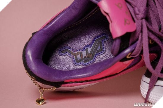 Đôi giày Nike phiên bản D.Va (Overwatch) lần đầu tiên xuất hiện - Ảnh 5. Đôi giày Nike phiên bản D.Va (Overwatch) lần đầu tiên xuất hiện - Ảnh 5.