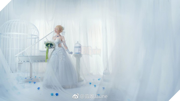 Cùng ngắm cosplay nàng Saber tuyệt đẹp trong trang phục Váy Cưới - Ảnh 1.