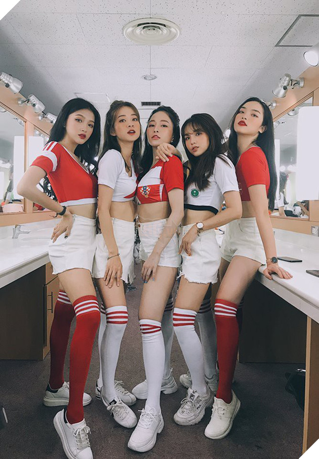 Th&#224;nh vi&#234;n ekip &quot;N&#243;ng c&#249;ng World Cup&quot; tố Tr&#226;m Anh l&#224; c&#244; g&#225;i giả tạo, lợi dụng cả PewPew v&#224; hot girl kh&#225;c - Ảnh 4.