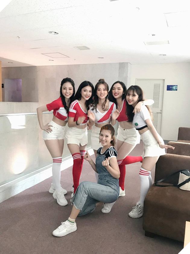 Th&#224;nh vi&#234;n ekip &quot;N&#243;ng c&#249;ng World Cup&quot; tố Tr&#226;m Anh l&#224; c&#244; g&#225;i giả tạo, lợi dụng cả PewPew v&#224; hot girl kh&#225;c - Ảnh 4.