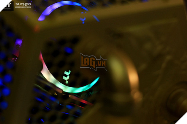 Chiếc PC kiêm cúp vàng World Cup này chắc chắn sẽ khiến bạn phải ngất vì quá đẹp - Ảnh 5.