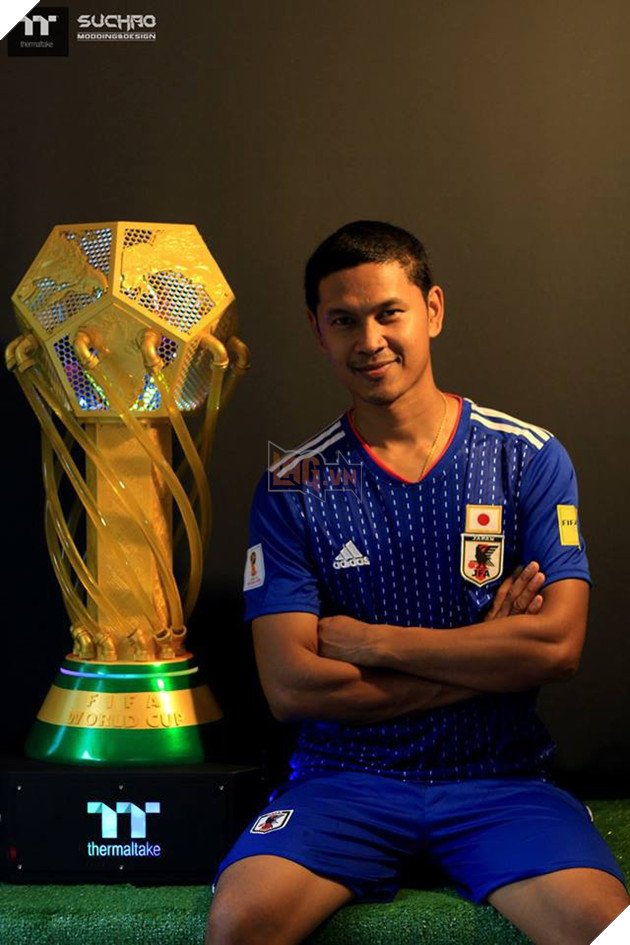 Chiếc PC kiêm cúp vàng World Cup này chắc chắn sẽ khiến bạn phải ngất vì quá đẹp - Ảnh 10.