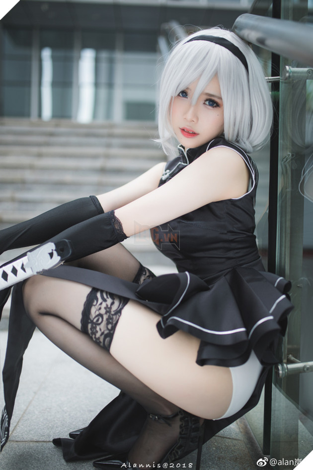 Rung động với bộ ảnh cosplay 2B nửa hở nửa kín đầy khiêu khích 8