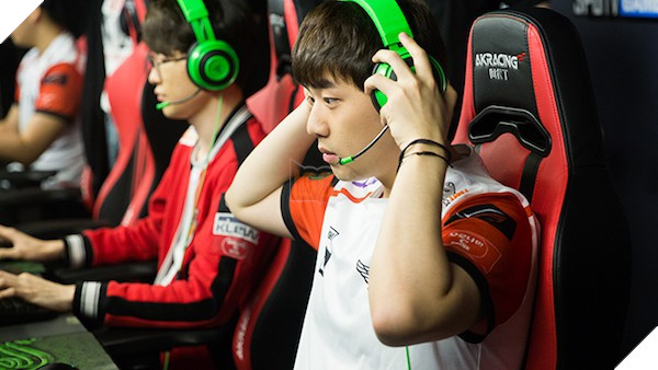 LMHT: Trong trận đấu LCK thứ 400 trong sự nghiệp, Faker giành chiến thắng là vì biết có người yêu đến xem - Ảnh 2.