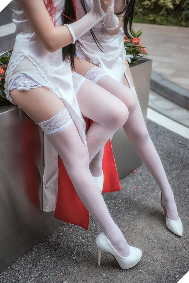 Giải nhiệt hè cùng bộ ảnh Cosplay Azur Lane Blue mỏng manh trước giớ 9