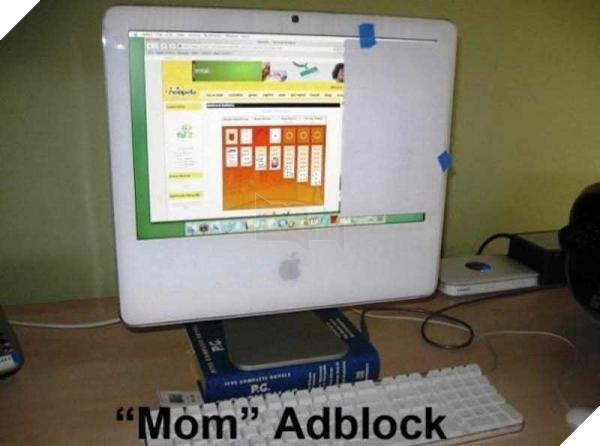 10 people that have no idea how to use technology 10