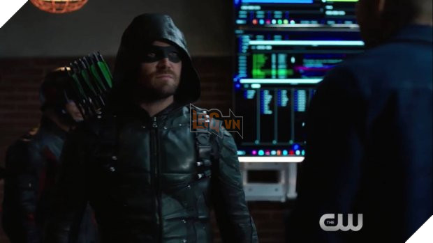 Siêu anh hùng truyền hình DC nhá hàng nóng hổi: Arrow, The Flash, Supergirl và Batwoman