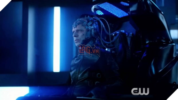 Siêu anh hùng truyền hình DC nhá hàng nóng hổi: Arrow, The Flash, Supergirl và Batwoman