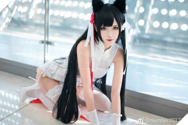 Cùng chiêm ngưỡng bộ cosplay Atago trong Azur Lane trong trắng thuần khiết  7