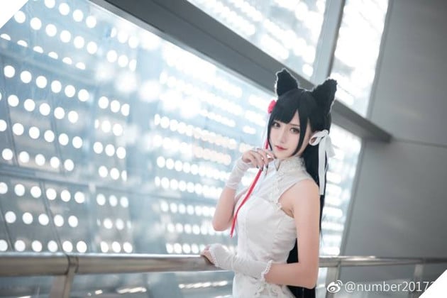 Cùng chiêm ngưỡng bộ cosplay Atago trong Azur Lane trong trắng thuần khiết  9