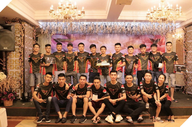 CFL: Clan Làng Vũ Đại tổ chức sinh nhật 1 tuổi hoành tráng tại Hạ Long