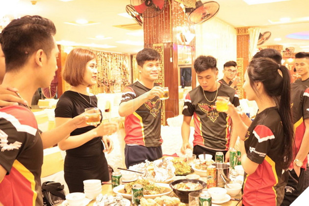 CFL: Clan Làng Vũ Đại tổ chức sinh nhật 1 tuổi hoành tráng tại Hạ Long 8