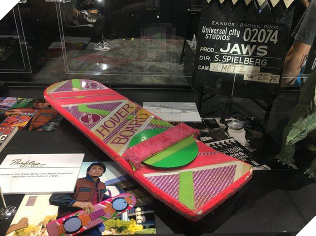 Kiếm ánh sáng trong Star Wars được bán với giá không tưởng: 5,5 tỷ đồng - Ảnh 4.