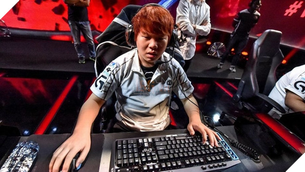 LMHT - Năm 2018, SKT rớt top thua cả Snake Esport của SOFM trong bảng xếp hạng 10 đội mạnh nhất thế giới 3