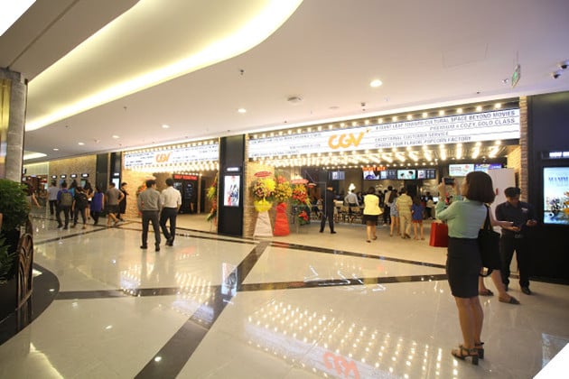 Toàn cảnh Landmark 81 - Tòa nhà cao nhất Việt Nam trong buổi sáng khai trương 16