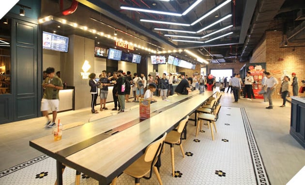 Toàn cảnh Landmark 81 - Tòa nhà cao nhất Việt Nam trong buổi sáng khai trương 18