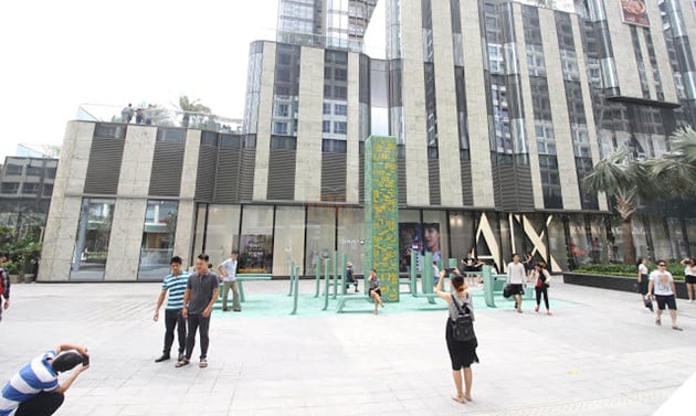 Toàn cảnh Landmark 81 - Tòa nhà cao nhất Việt Nam trong buổi sáng khai trương 23