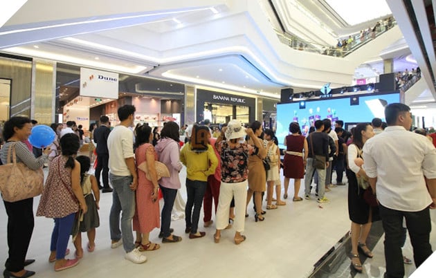 Toàn cảnh Landmark 81 - Tòa nhà cao nhất Việt Nam trong buổi sáng khai trương 10