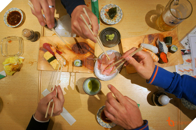 9 quy tắc cầm đũa mà cả đời của 1 người Nhật Bản không được phép sai phạm. 3