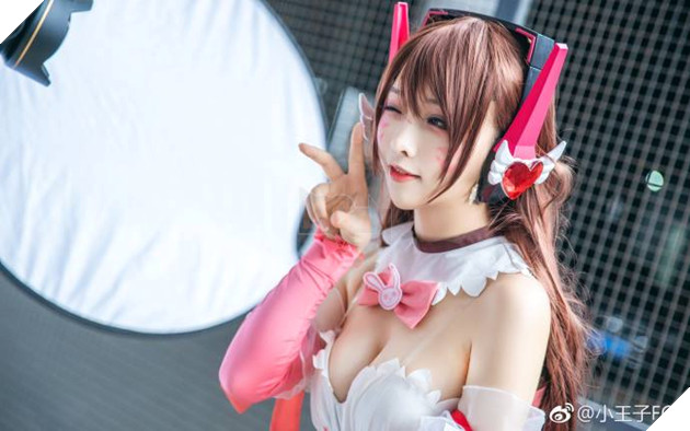 Overwatch: Bỏng mắt với bộ cosplay phiên bản mới - D.VA Cô phù thủy nhỏ  4