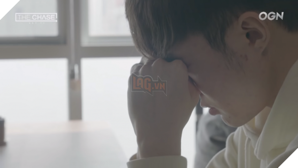 SKT T1: The Chase - Faker bật khóc trong phòng khám tâm lý, chọn mua cuốn sách mà Easyhoon từng nhắc tới - Ảnh 2. SKT T1: The Chase - Faker bật khóc trong phòng khám tâm lý, chọn mua cuốn sách mà Easyhoon từng nhắc tới - Ảnh 2.