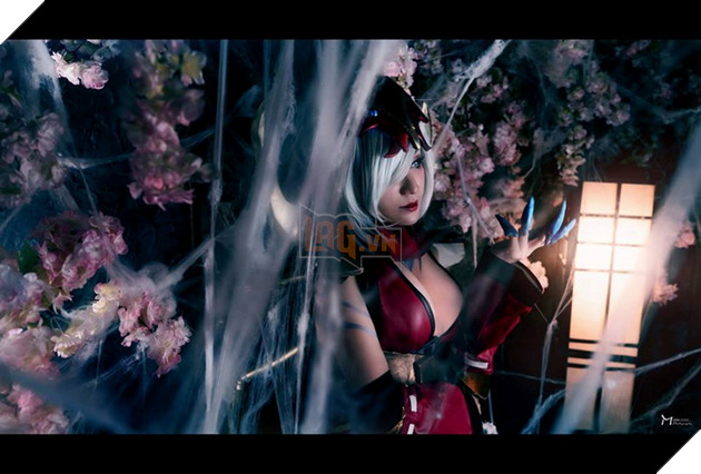 Chết người với vẻ đẹp căng tràn nhựa sống từ Cosplay Elise Huyết Nguyệt ma mị