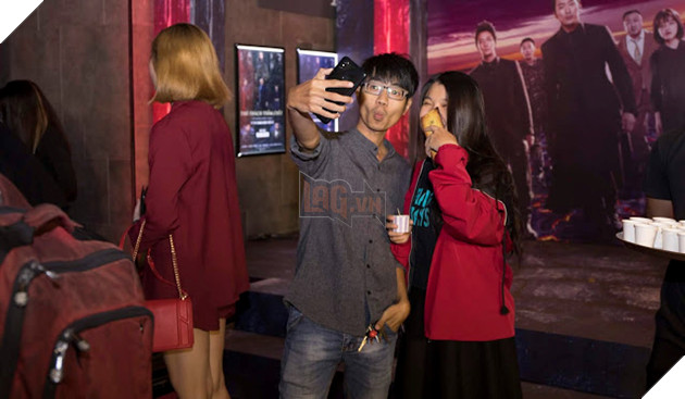 Khi Ngoc Trai lam nguoi dan dat khan gia vuot qua Thu thach Than chet 8 Khi Ngọc Trai làm người dẫn dắt khán giả vượt qua Thử thách Thần chết 8