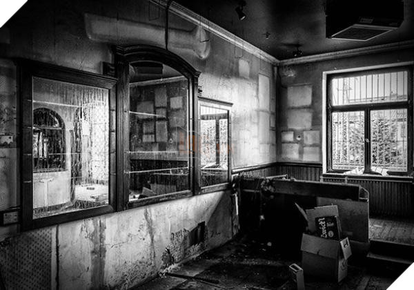 creepy-mirror-610x427 creepy mirror 610x427