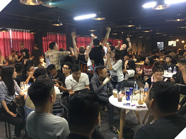 ROS Mobile: Bien nguoi tham du offline Chien Dich Sinh Ton cuoi tuan qua tai Ha Noi 13 ROS Mobile: Biển người tham dự offline Chiến Dịch Sinh Tồn cuối tuần qua tại Hà Nội 13