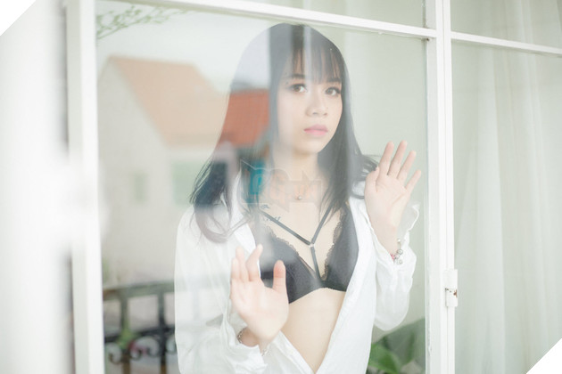 Choáng ngợp trước với vẻ sexy của hot girl CFL 4