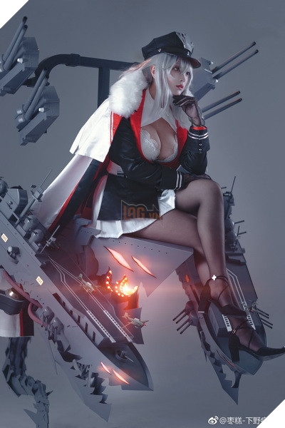 Nghẹn ngào cùng bộ cosplay Mỹ Nữ Tàu Chiến giống hệt trong game Azur Lane 6