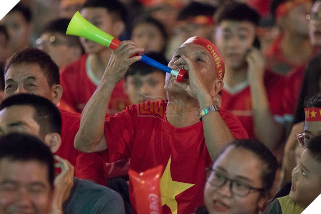 Olympic Việt Nam - Olympic Syria: Cả nước mong tin thắng trận 11