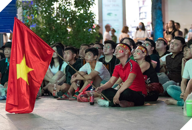 Olympic Việt Nam - Olympic Syria: Cả nước mong tin thắng trận 12