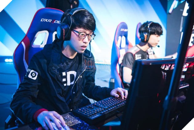 Ngôi sao của Edward Gaming công khai thả thính SofM bằng...tiếng Việt, fan hâm mộ khấp khởi mừng thầm - Ảnh 1. Ngôi sao của Edward Gaming công khai thả thính SofM bằng...tiếng Việt, fan hâm mộ khấp khởi mừng thầm - Ảnh 1.