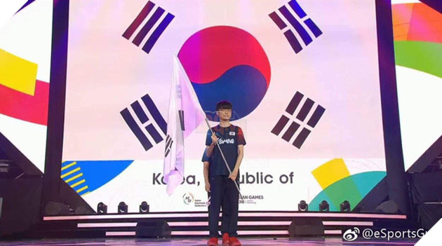 Chiến thắng Trung Quốc ngay trong ngày ra quân tại Asian Games 2018, Faker vẫn không vui lắm vì trận đấu bị tạm dừng quá nhiều - Ảnh 4. Chiến thắng Trung Quốc ngay trong ngày ra quân tại Asian Games 2018, Faker vẫn không vui lắm vì trận đấu bị tạm dừng quá nhiều - Ảnh 4.