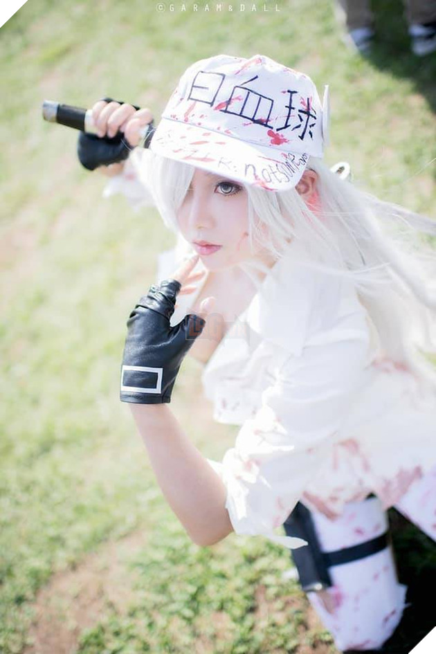 Lạ mắt với cosplay về tế bào Bạch Cầu ngực khủng trong Manga Hataraku Saibou - Ảnh 10.