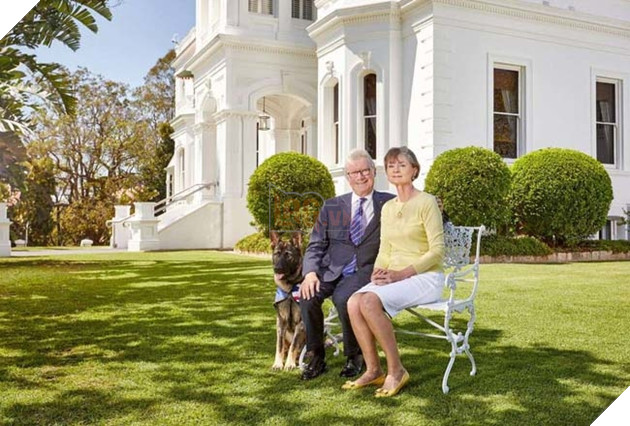 Chú chó cảnh sát bị sa thải vì thích làm quen với người lạ, bỏ quên nhiệm vụ 5