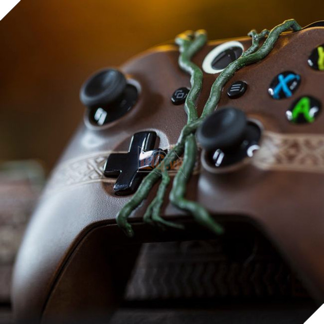 Đấu giá hơn 7000 đô-la để sở hữu Xbox One X phiên bản ... Cute Raider 2