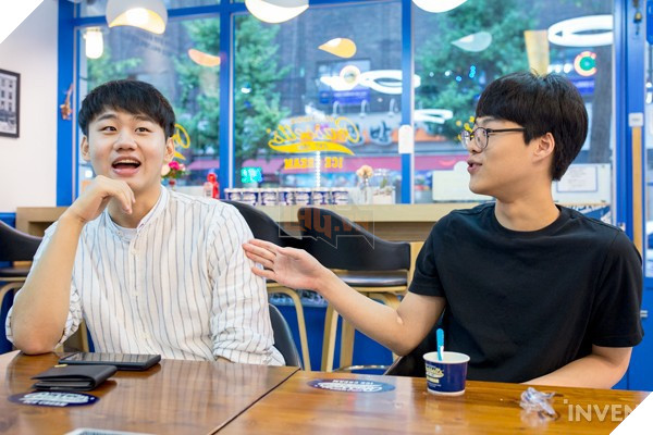 LMHT: Nhân một ngày đẹp trời, Kuro và Smeb gặp nhau và chia sẻ toàn chuyện thâm cung bí sử của các thành viên ROX Tigers cũ - Ảnh 8.