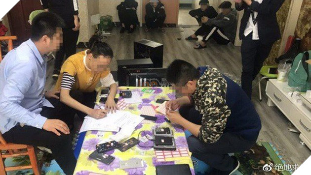 Tencent hợp tác cùng cảnh sát bắt tại chỗ 4 hacker bán hack trong PUBG Mobile 4