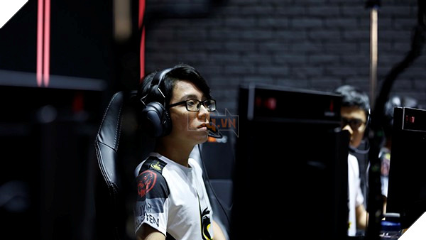 LMHT: Các tuyển thủ ADN và EVS gáy cực gắt trước trận playoffs 1 diễn ra vào ngày mai - Ảnh 4.