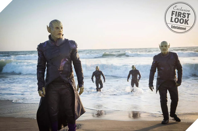 Tung tạo hình kín cổng cao tường gần sát nguyên mẫu, Captain Marvel bị chê kém sexy - Ảnh 10.