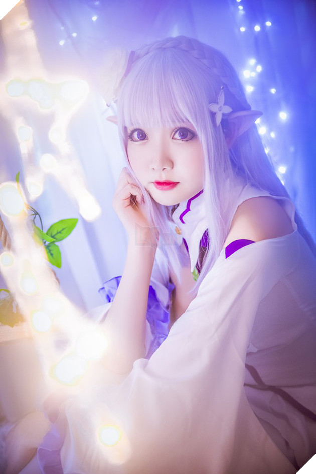 Cosplay tuyệt đẹp về nàng công chúa tóc trắng Emilia trong Re:Zero - Ảnh 8.