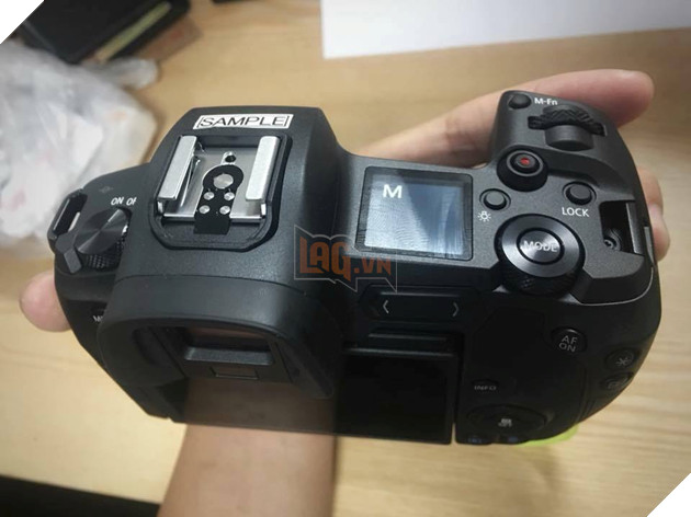 Canon ra mắt máy ảnh EOS R - chiếc máy ảnh không gương lật fullframe đầu tiên của hãng 4