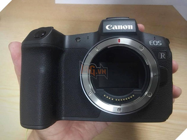 Canon ra mắt máy ảnh EOS R - chiếc máy ảnh không gương lật fullframe đầu tiên của hãng 3